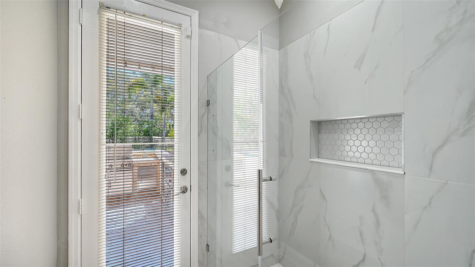 RIVER CLUB SOUTH SUBPHASE I - Residential Lease