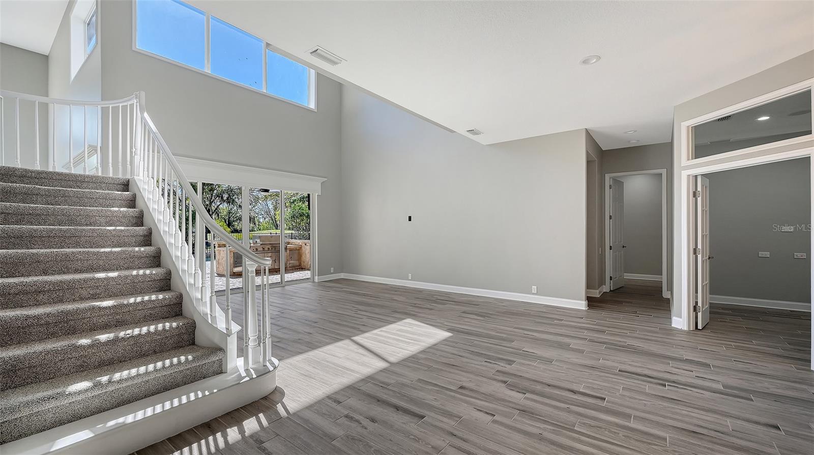 RIVER CLUB SOUTH SUBPHASE I - Residential Lease