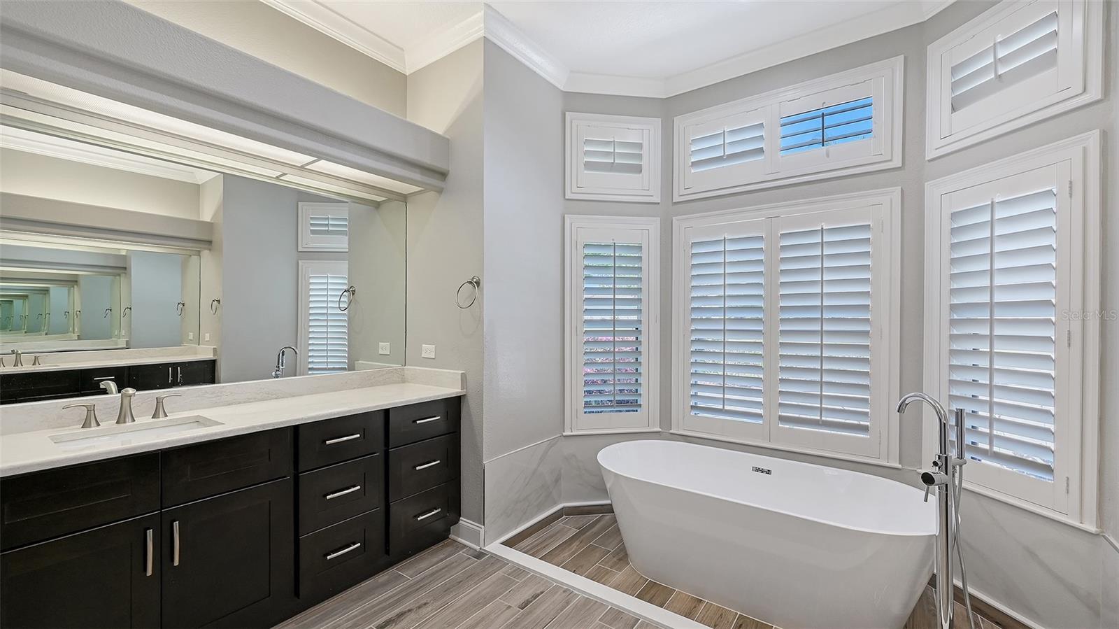 RIVER CLUB SOUTH SUBPHASE I - Residential Lease