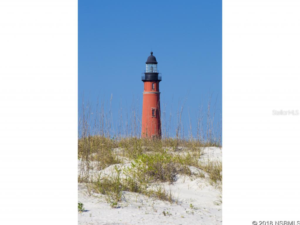 Lighthouse Place - Land