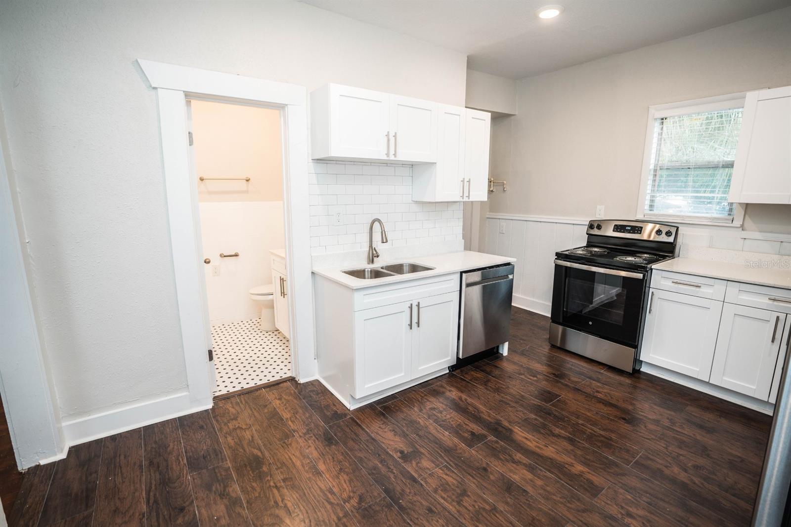 JEAN STREET FLATS - Residential Lease