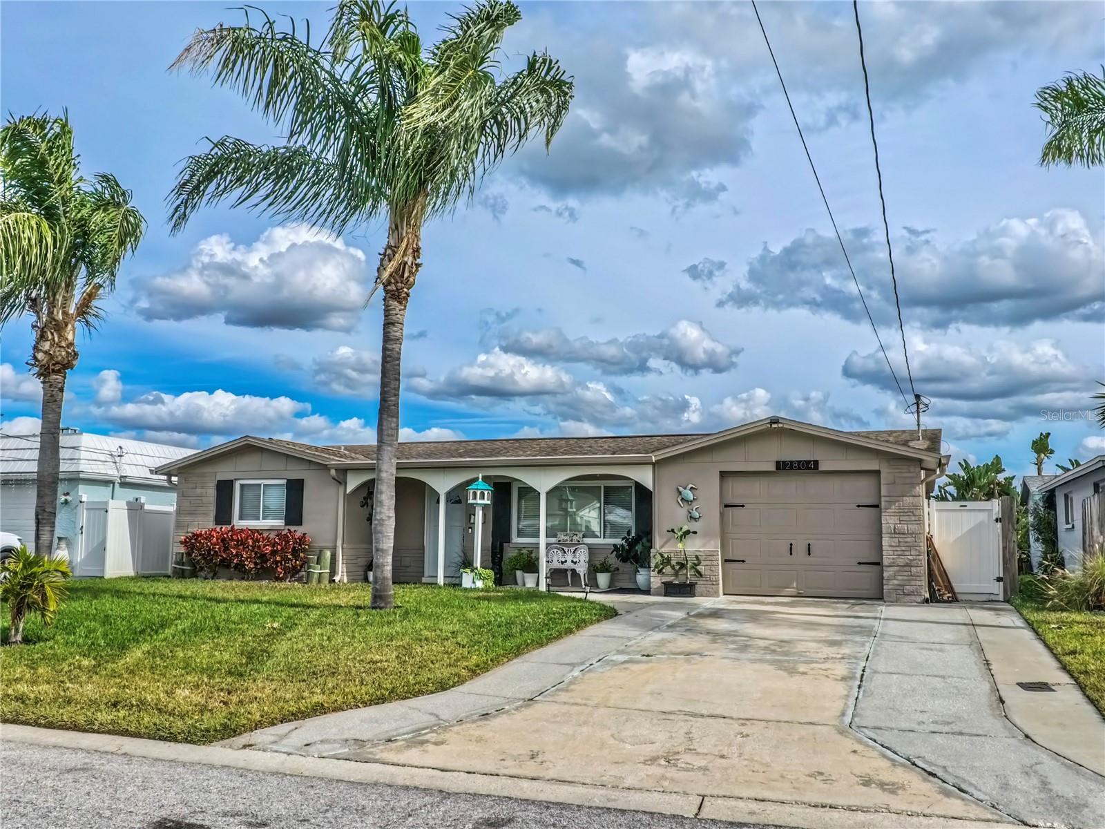 LEISURE BEACH - Residential