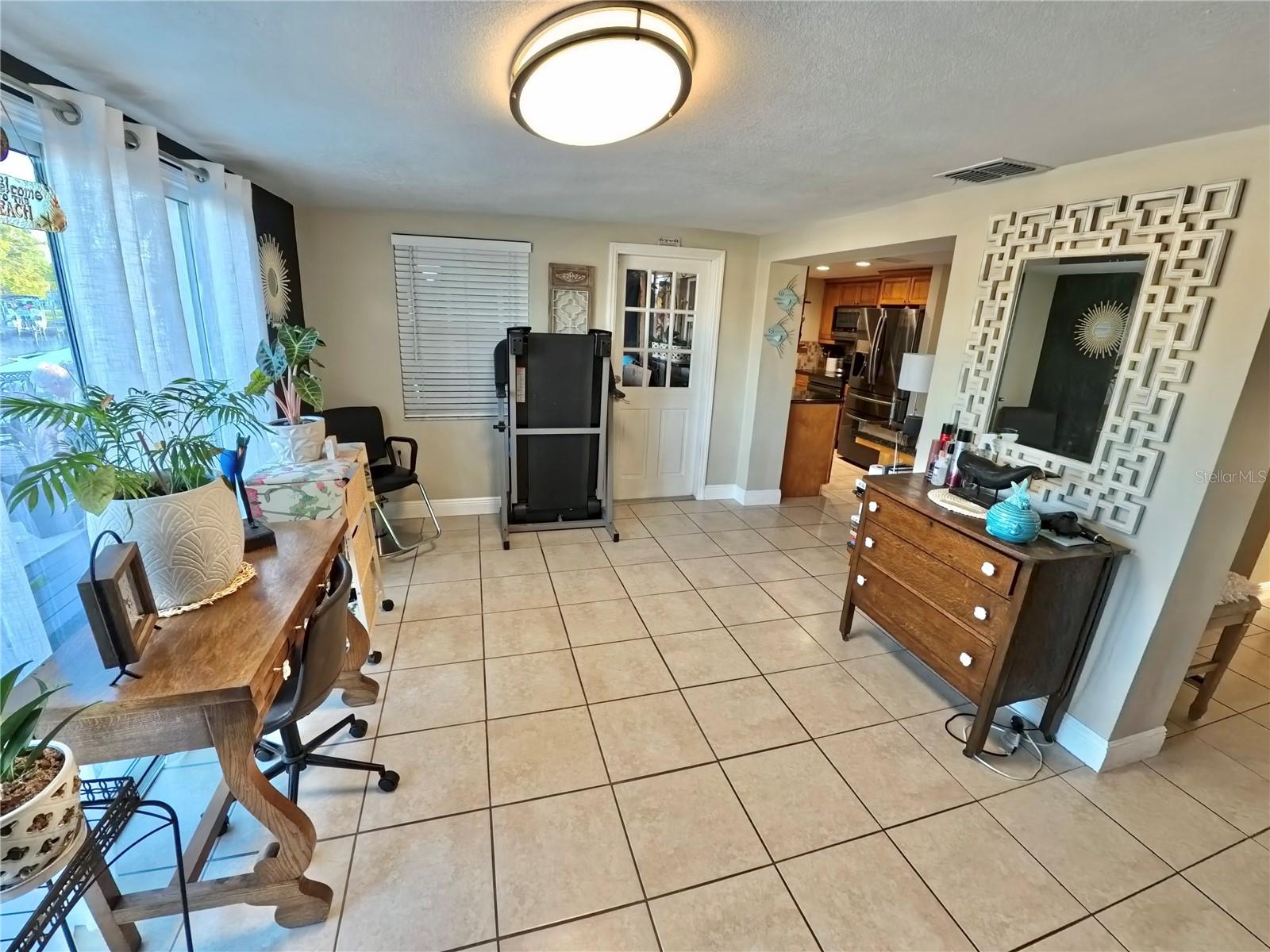 LEISURE BEACH - Residential