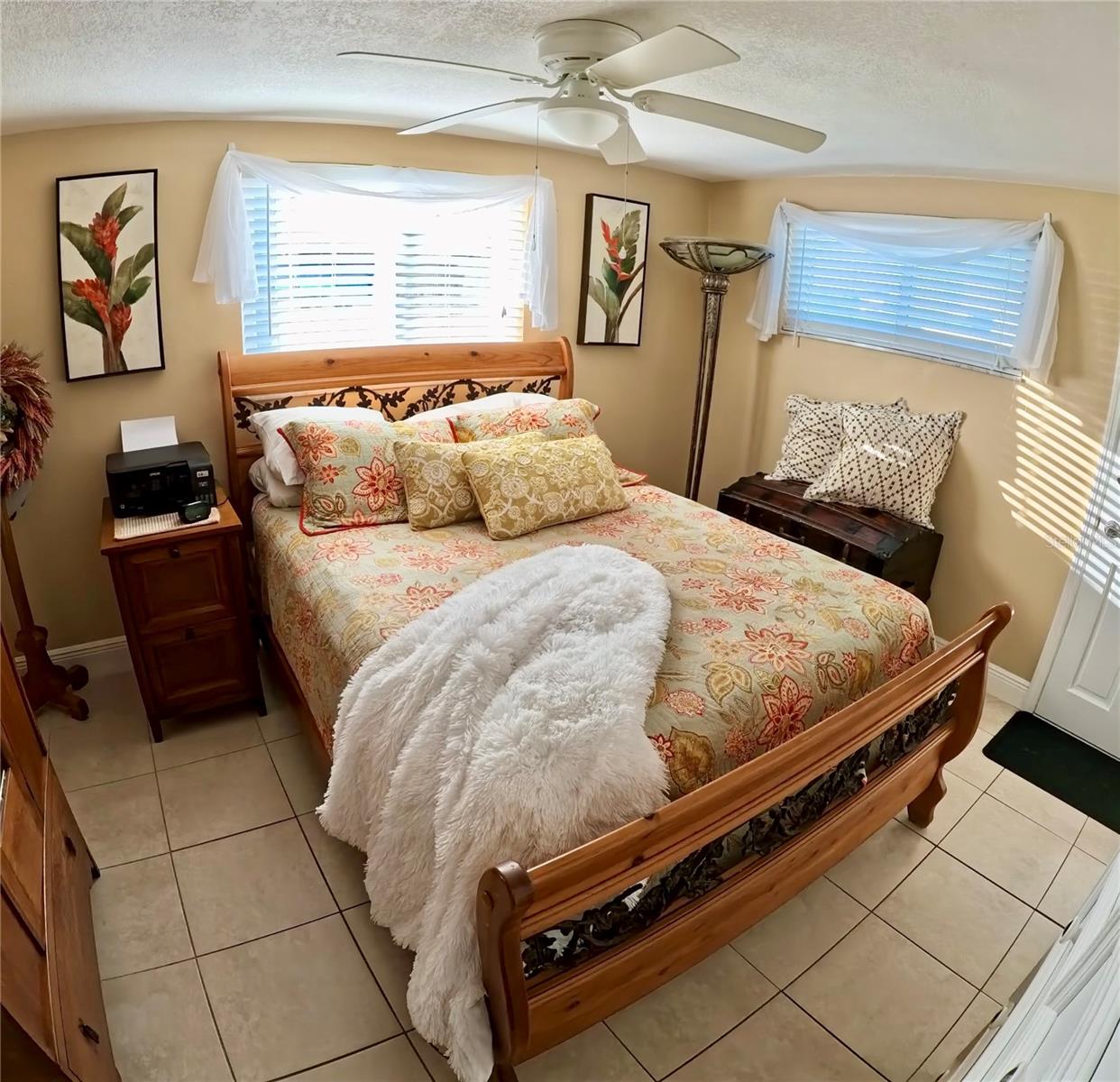 LEISURE BEACH - Residential