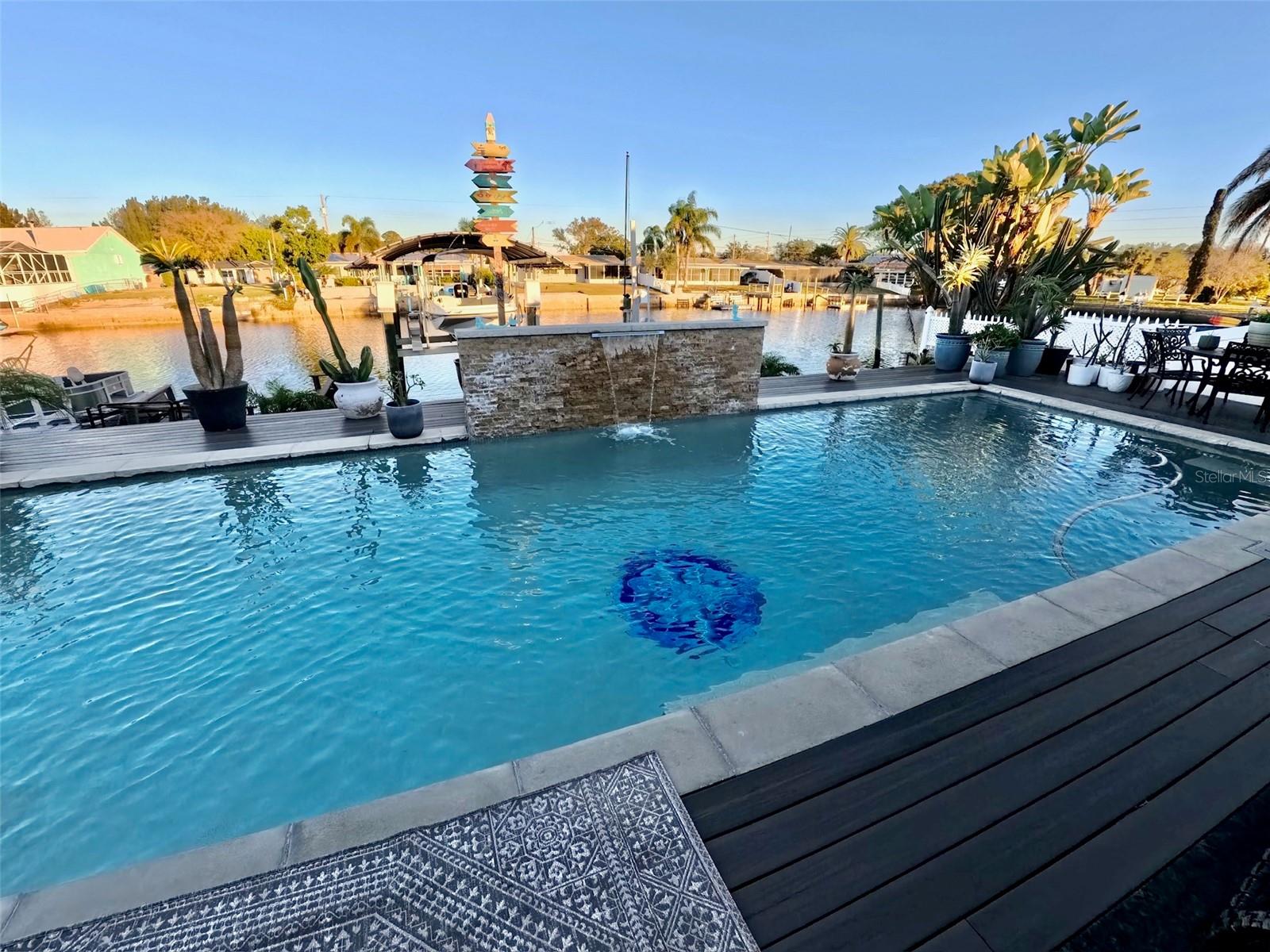 LEISURE BEACH - Residential