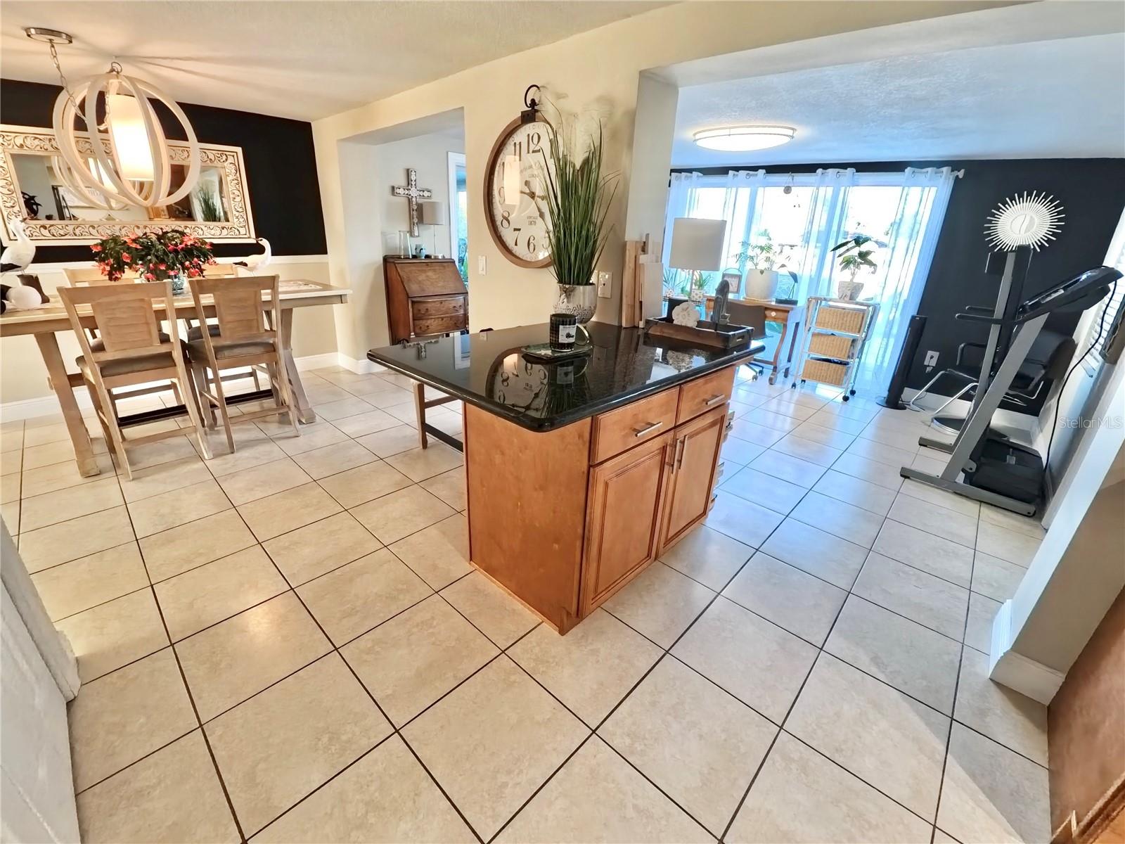 LEISURE BEACH - Residential