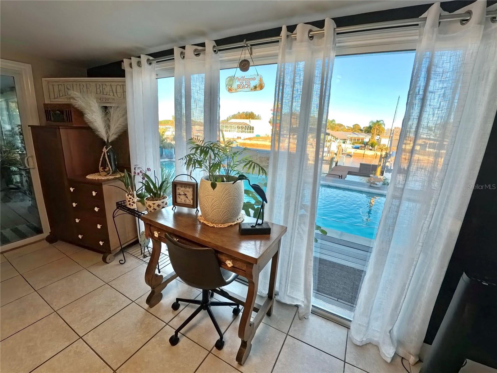 LEISURE BEACH - Residential