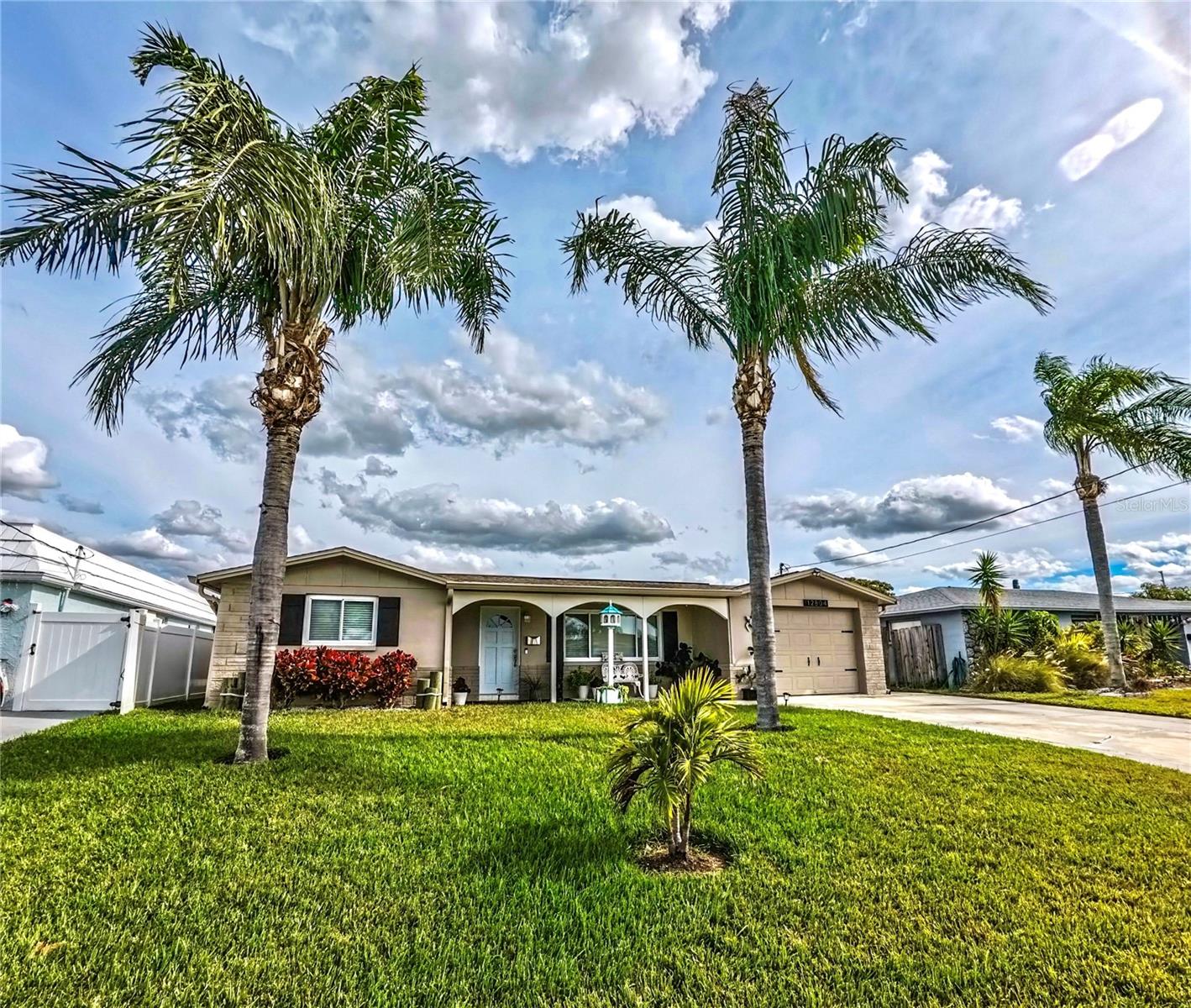 LEISURE BEACH - Residential