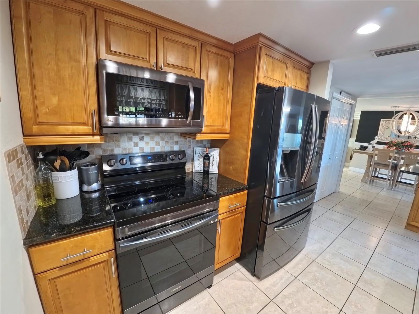 LEISURE BEACH - Residential