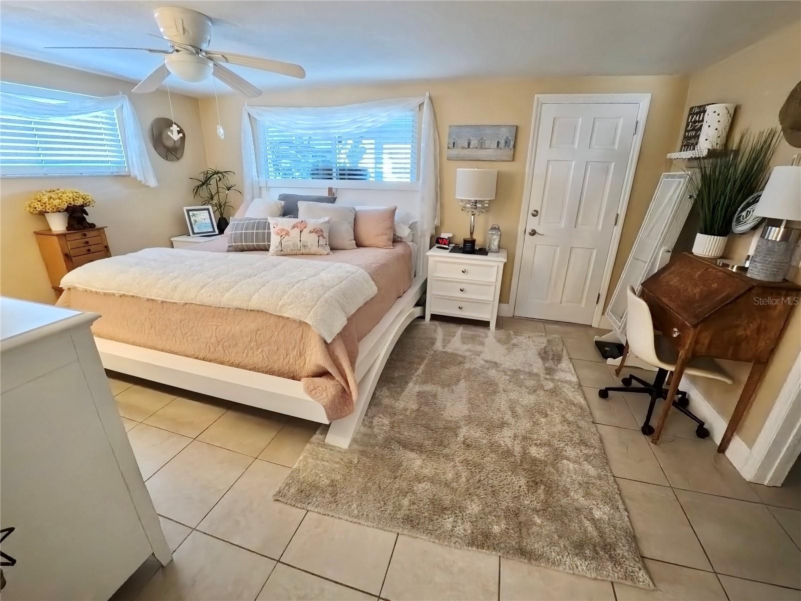 LEISURE BEACH - Residential