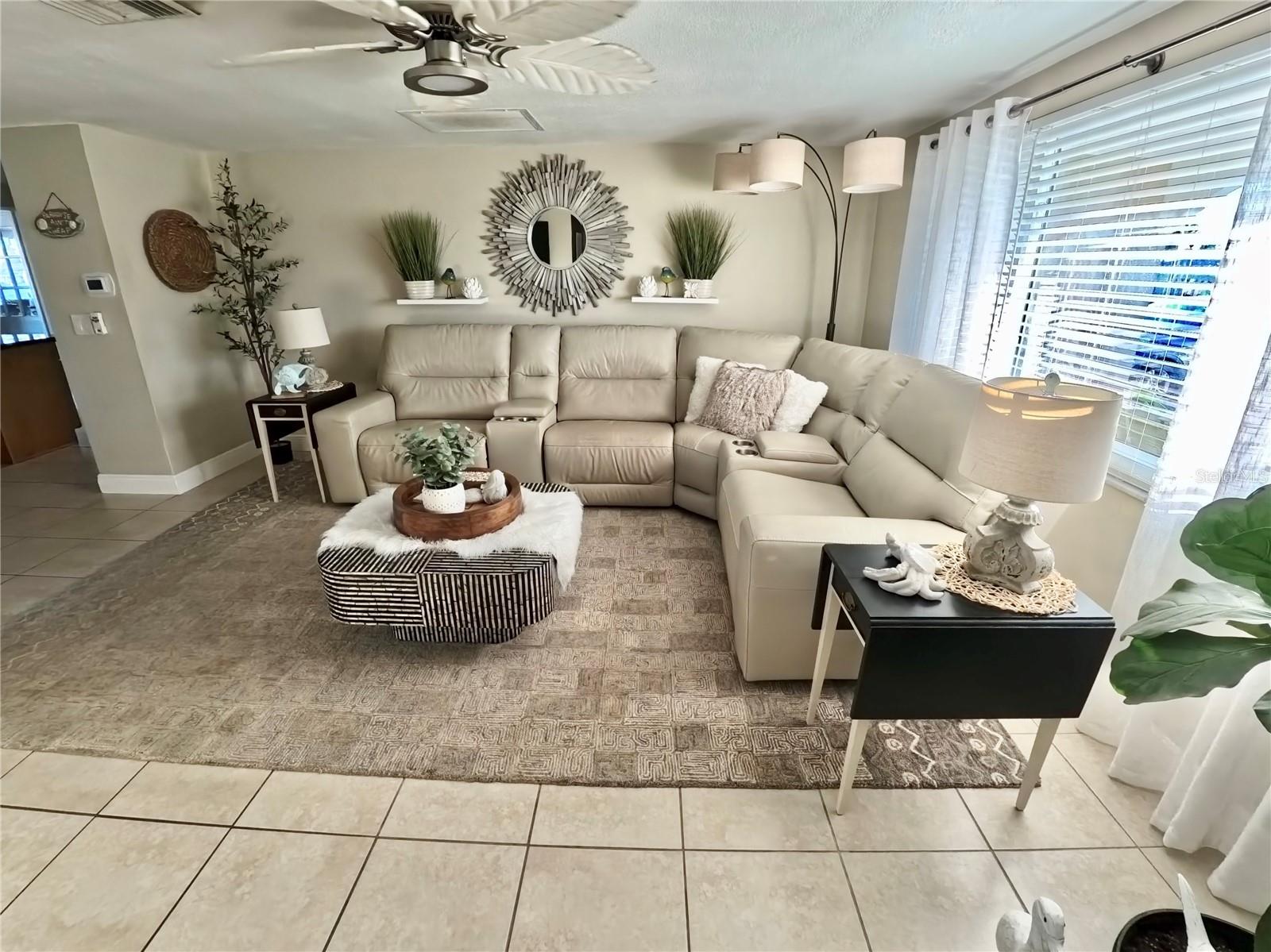 LEISURE BEACH - Residential