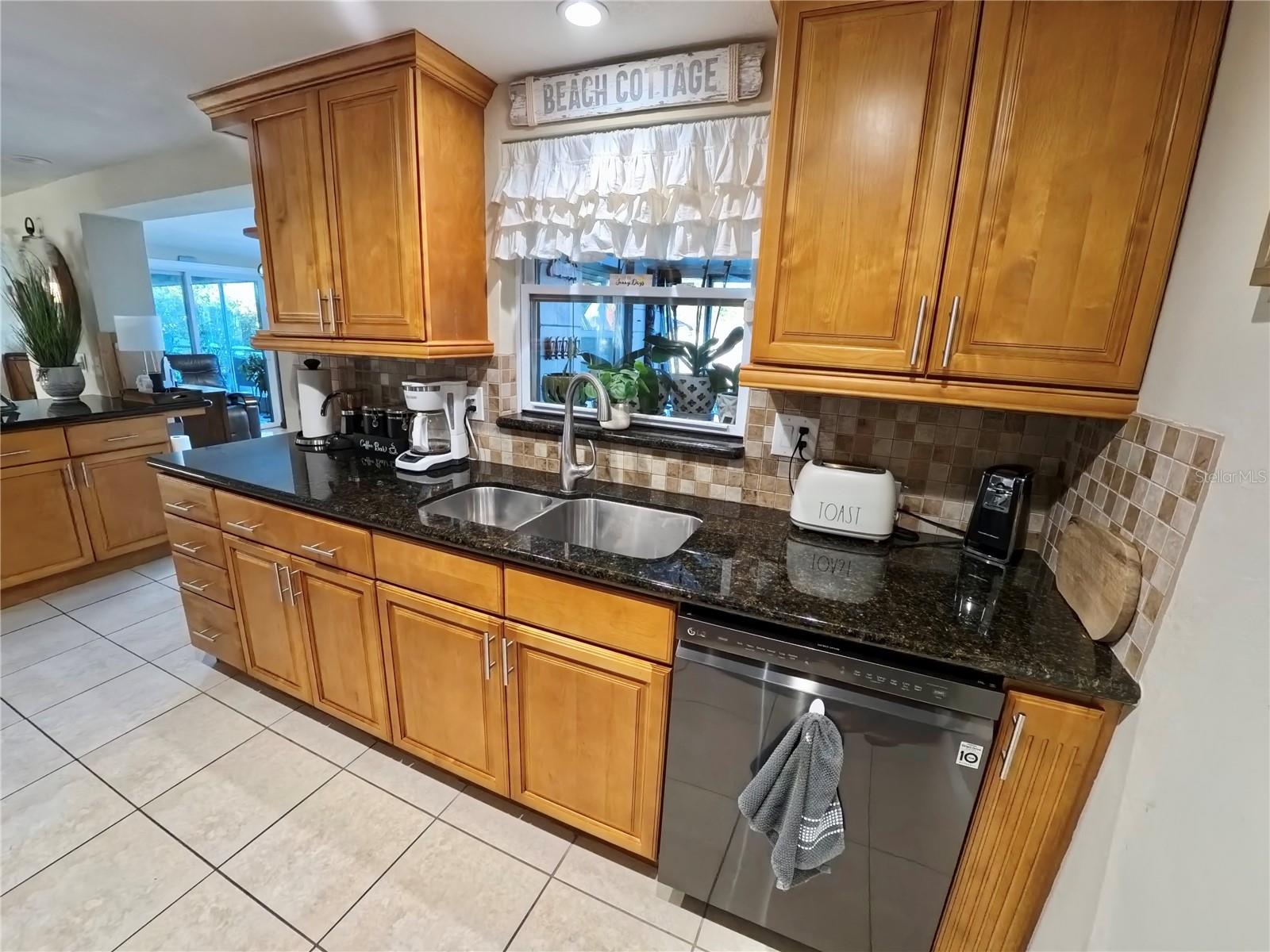 LEISURE BEACH - Residential