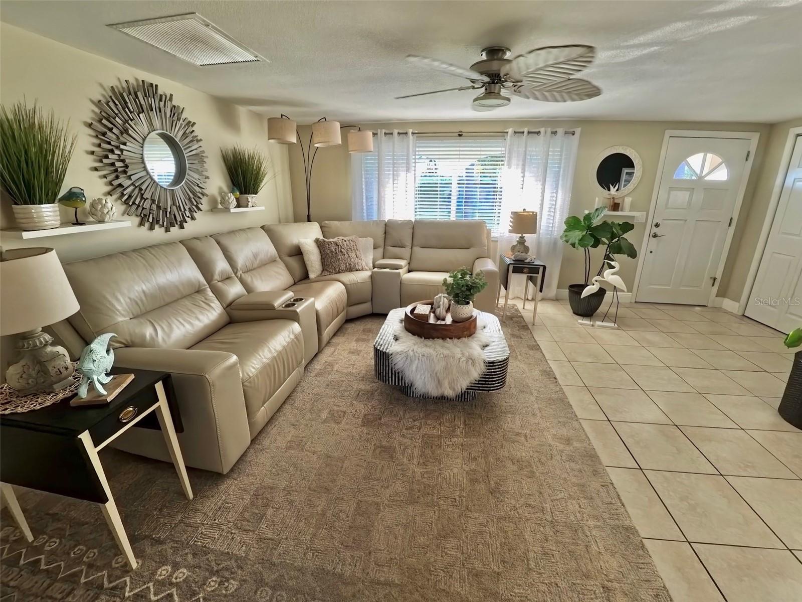 LEISURE BEACH - Residential