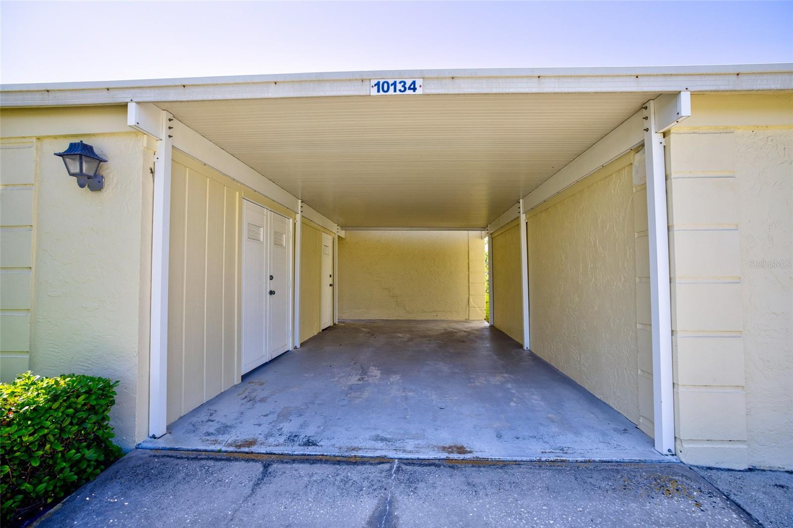 IMPERIAL POINT CONDO - Residential