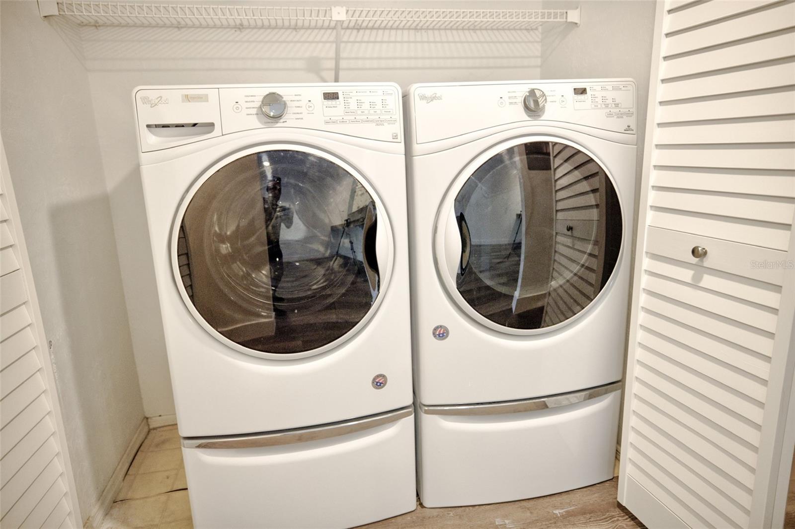 IMPERIAL POINT CONDO - Residential