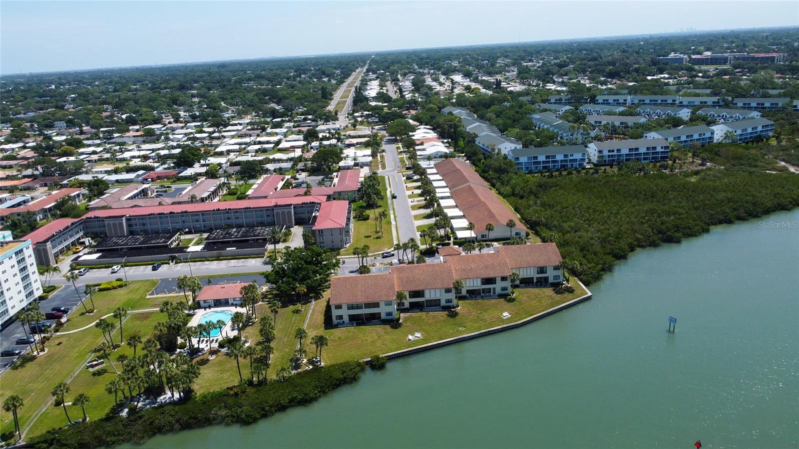 IMPERIAL POINT CONDO - Residential