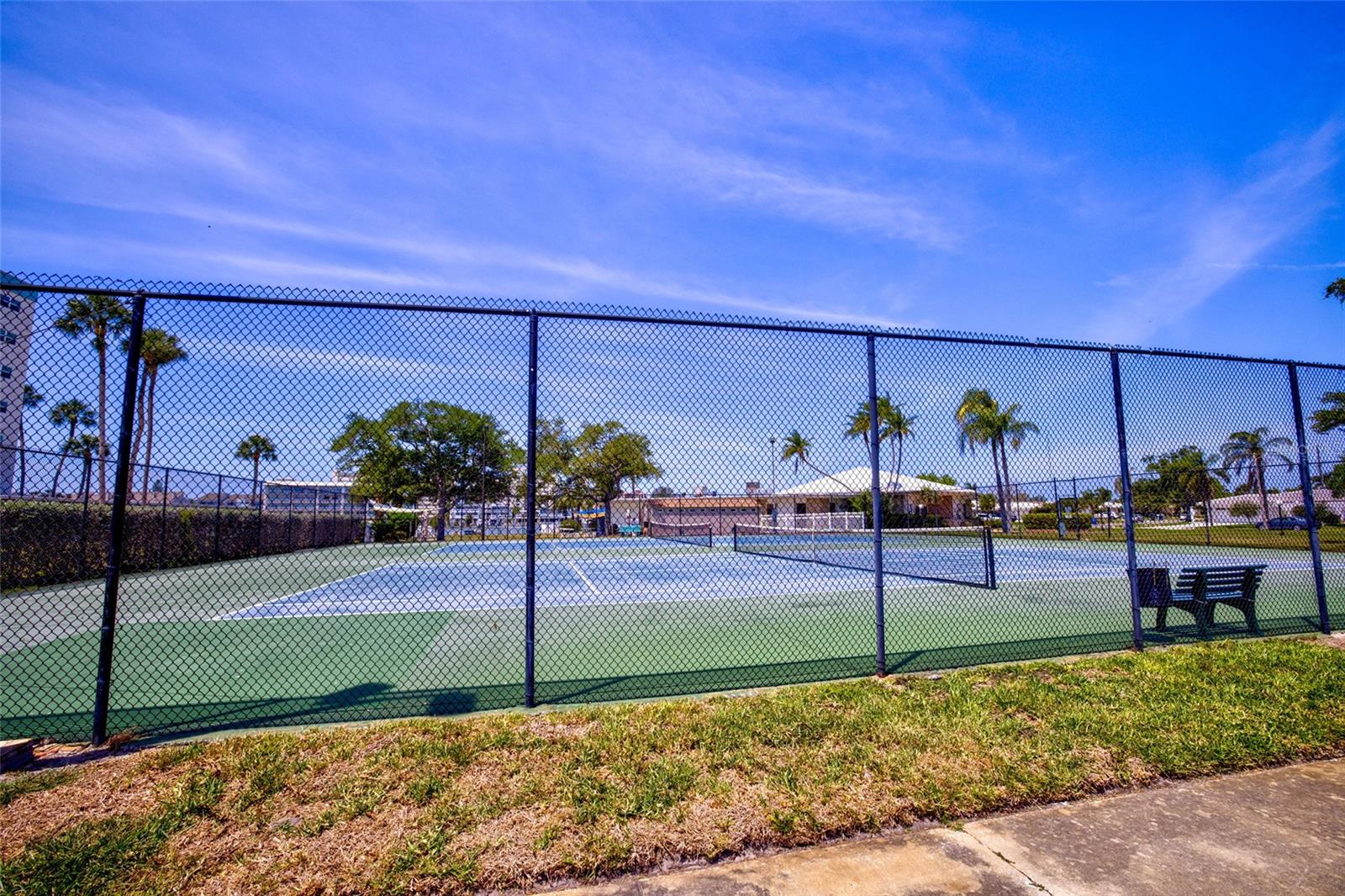 IMPERIAL POINT CONDO - Residential