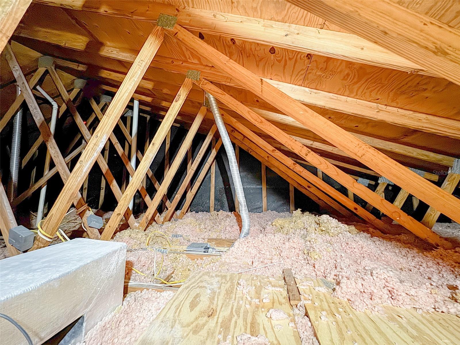 IMPERIAL POINT CONDO - Residential