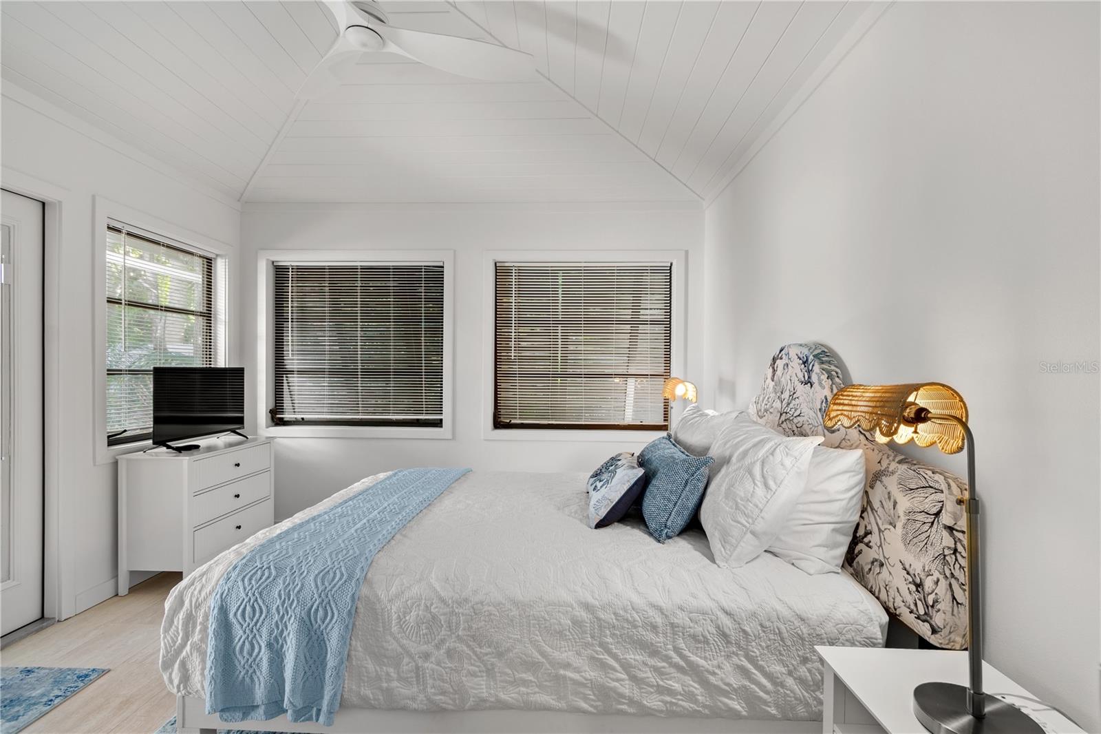 SIESTA REV OF - Residential