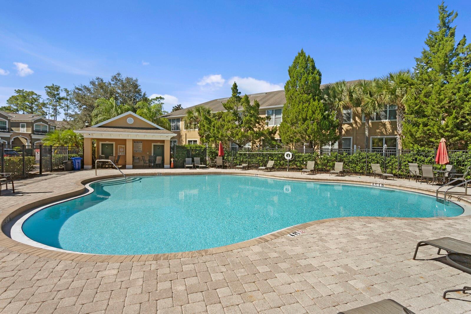 SOUTH HAMPTON - Residential