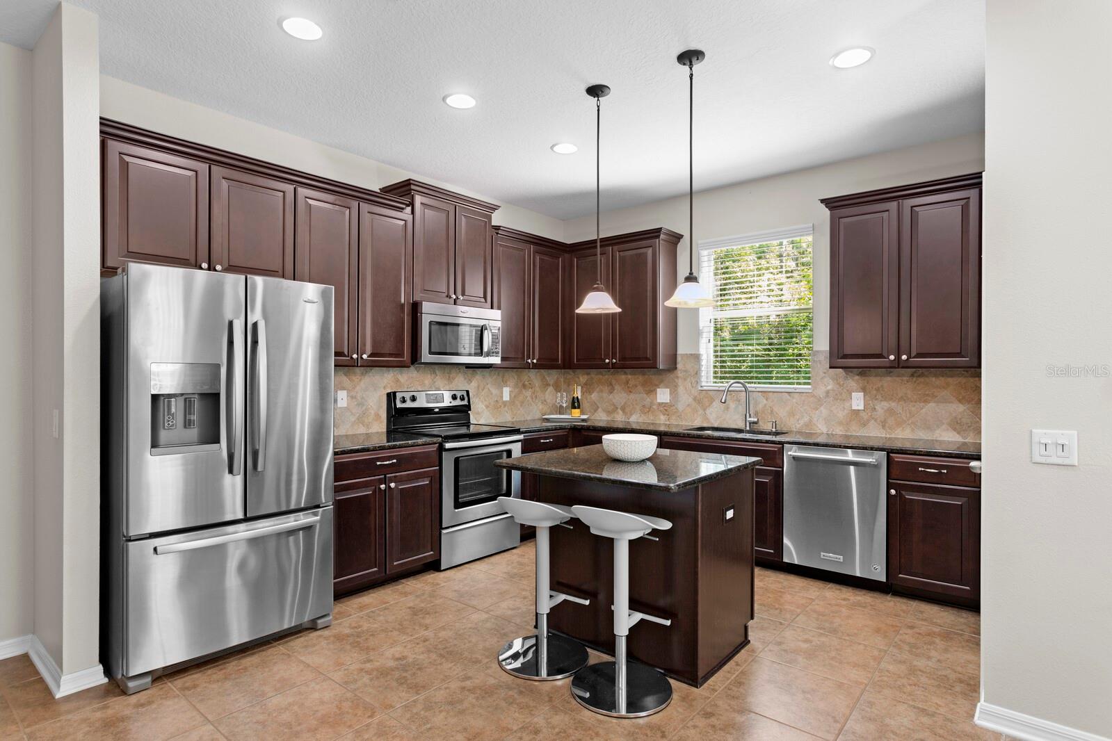 SOUTH HAMPTON - Residential