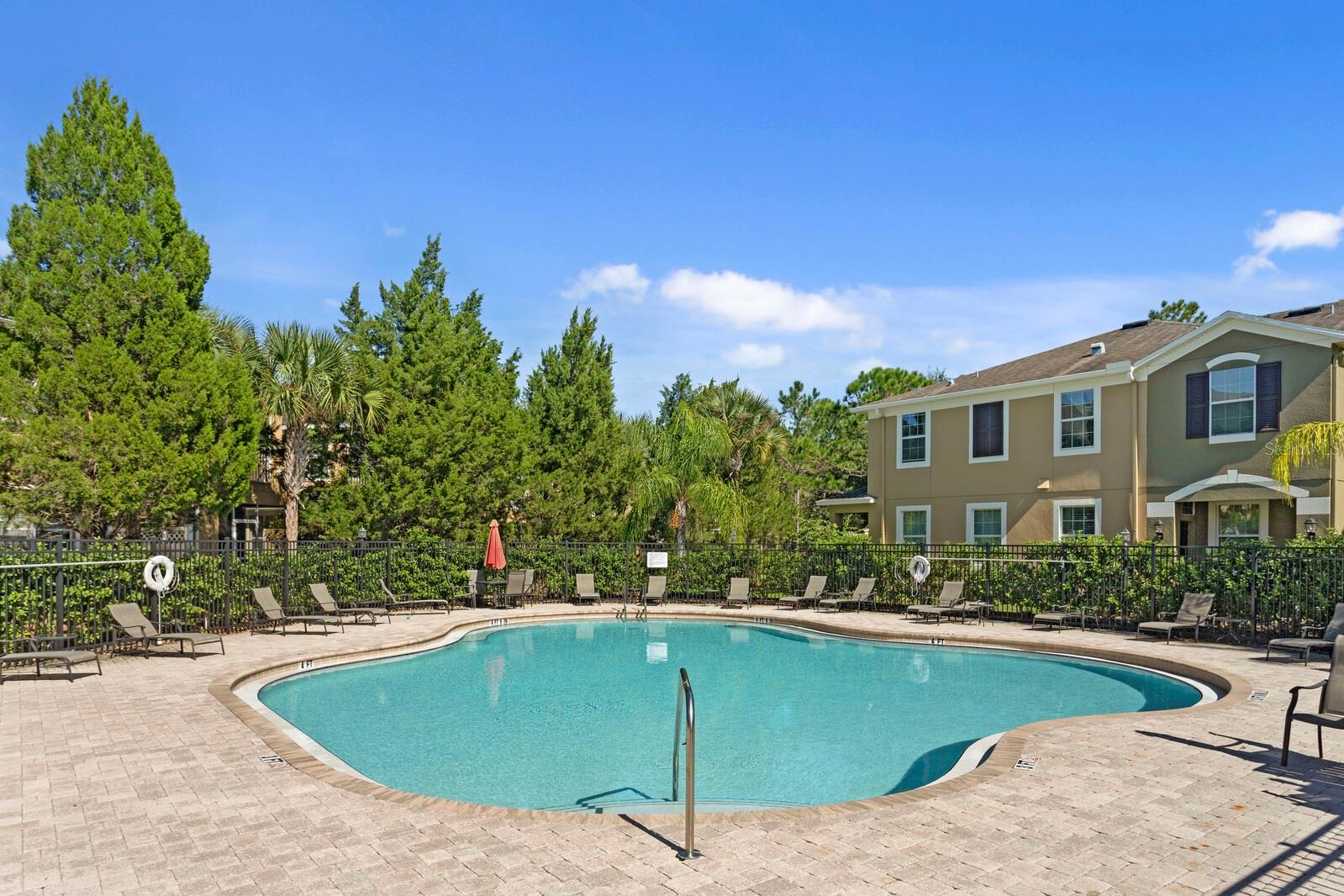 SOUTH HAMPTON - Residential