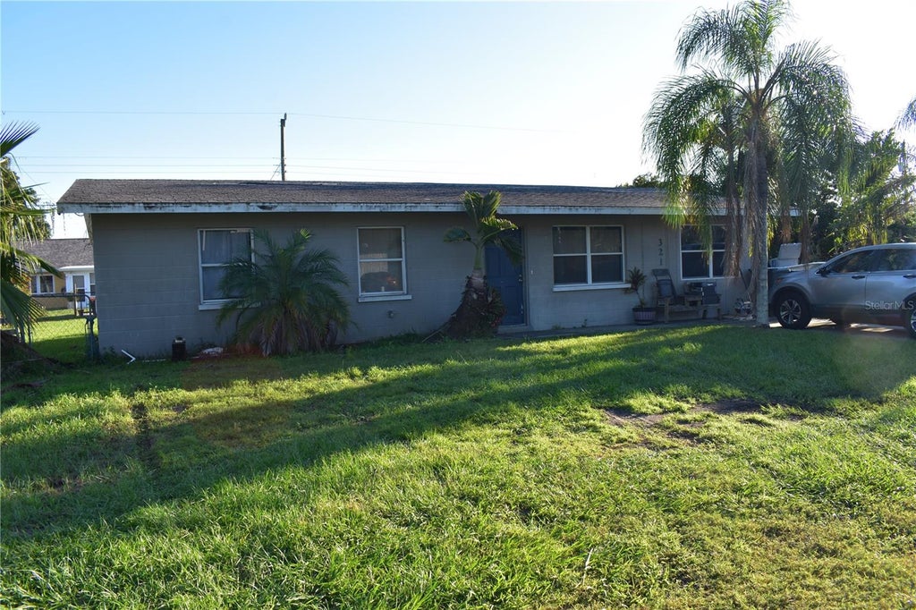 Photo of 321 45th Street Court W, Palmetto, FL 34221 (MLS # A4708351)