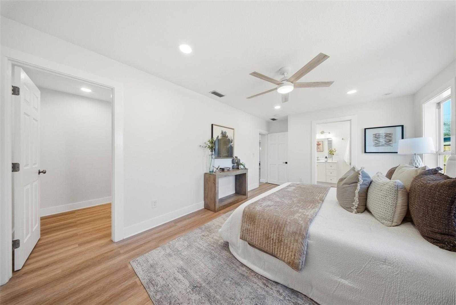 DREW MANOR - Residential