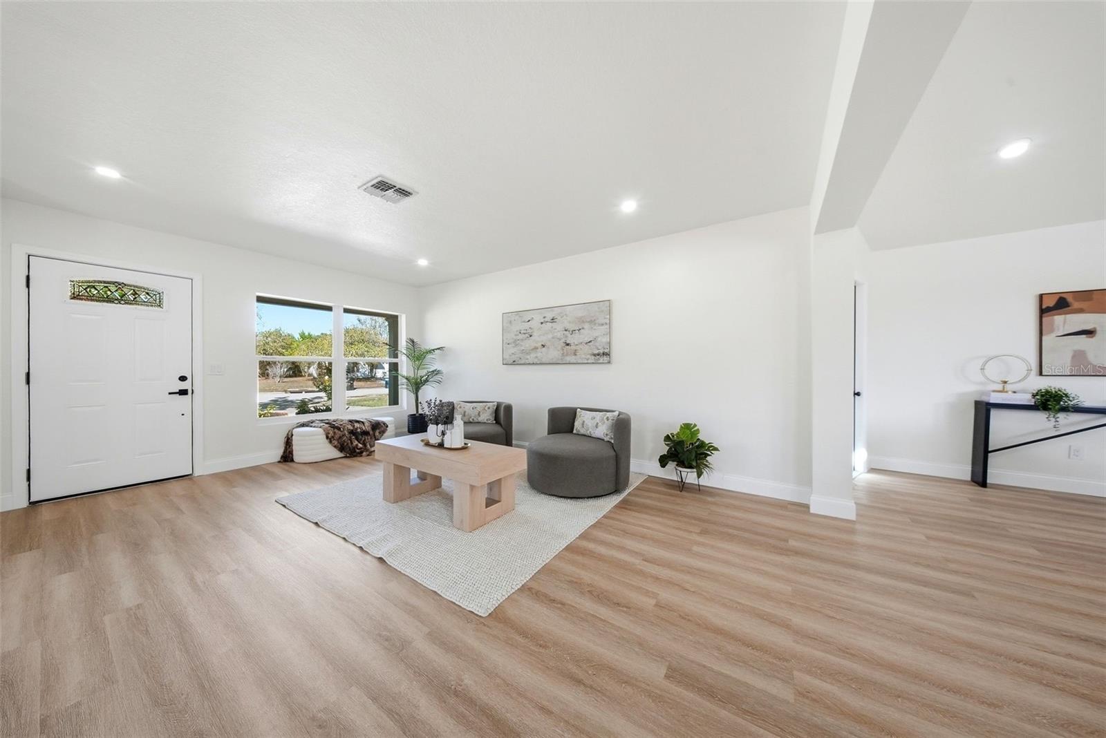 DREW MANOR - Residential