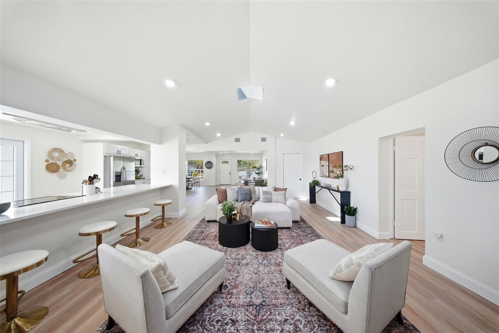 DREW MANOR - Residential