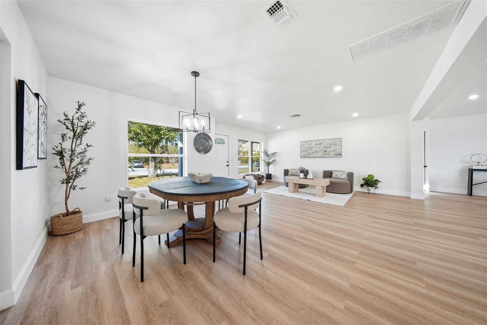 DREW MANOR - Residential