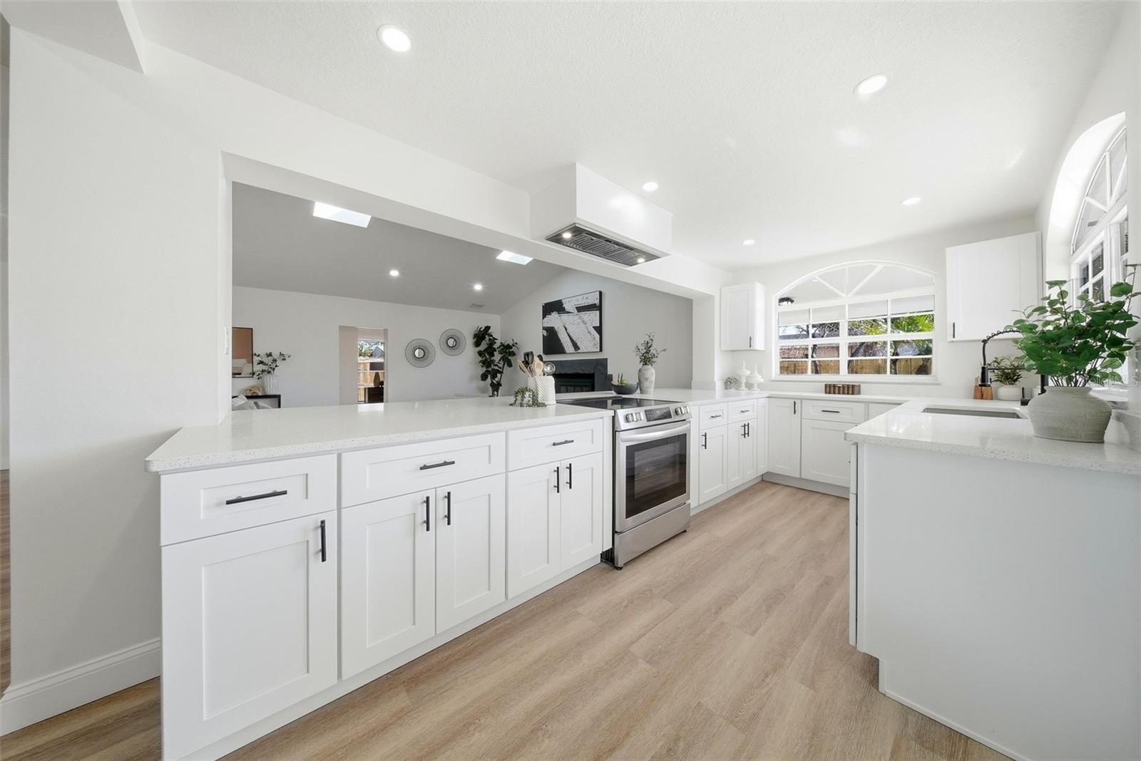 DREW MANOR - Residential