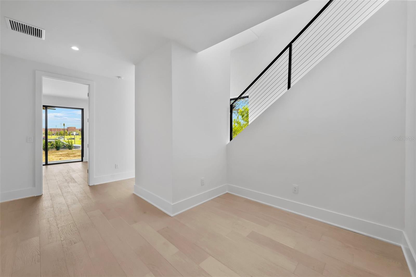 ROSS AT THE HEIGHTS TOWNHOMES - Residential