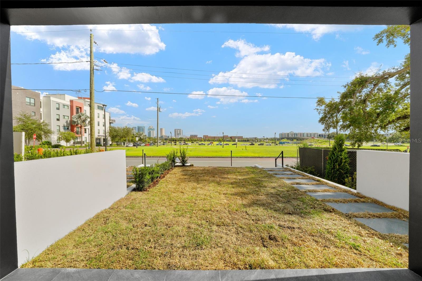 ROSS AT THE HEIGHTS TOWNHOMES - Residential