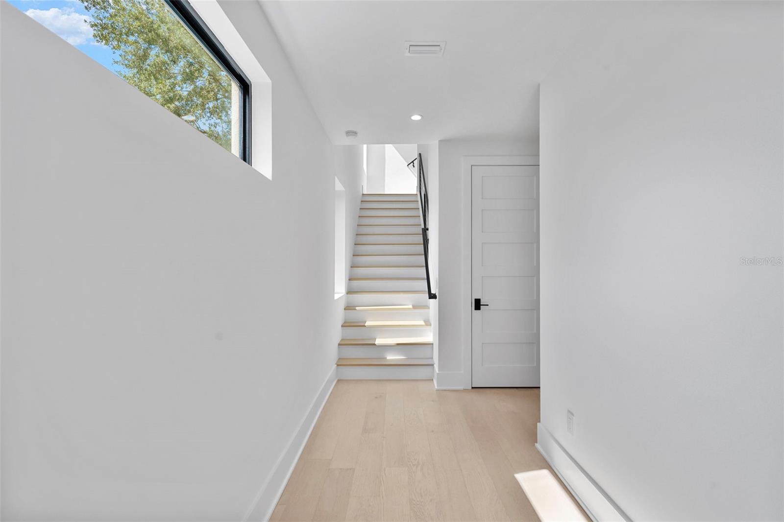 ROSS AT THE HEIGHTS TOWNHOMES - Residential