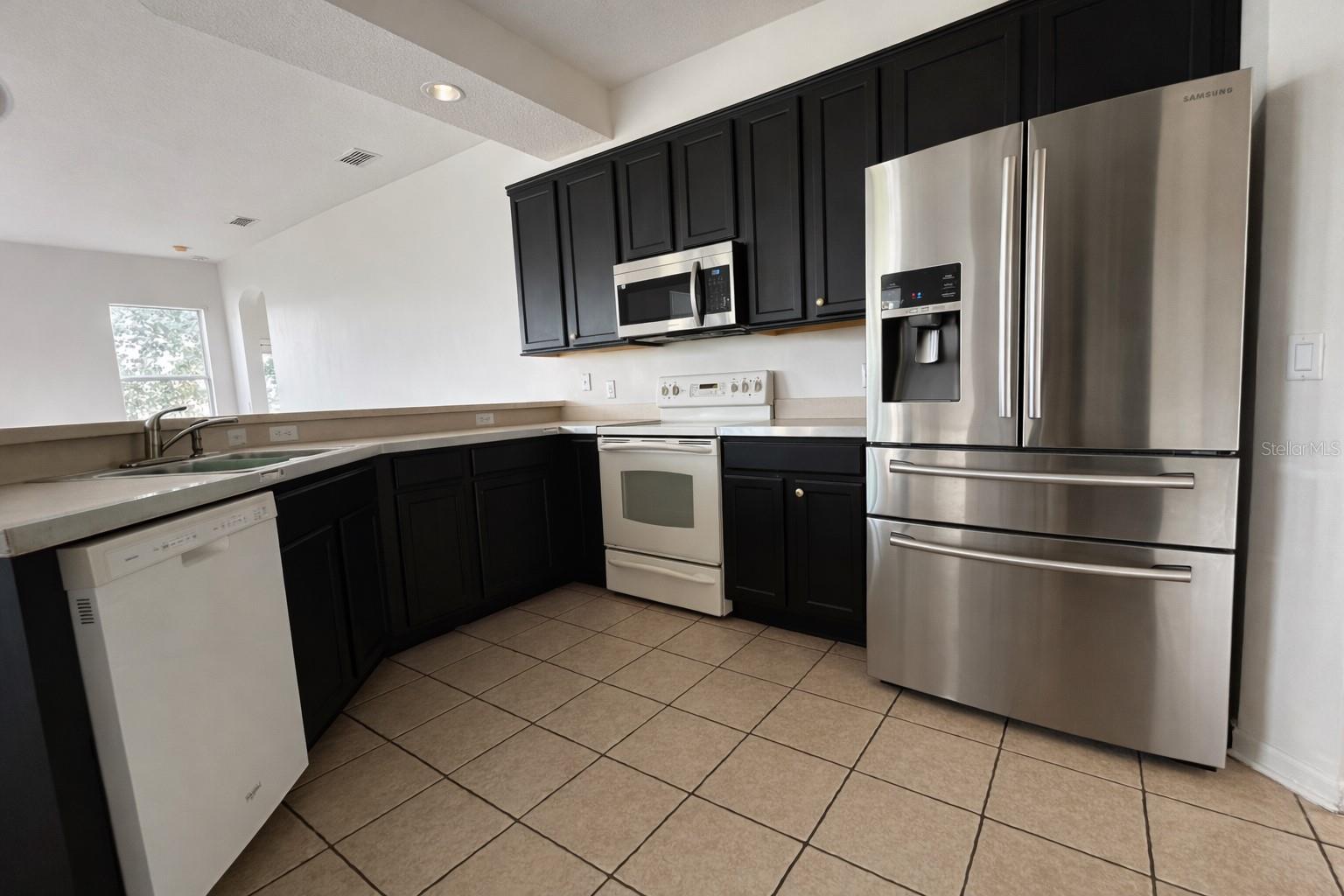 WESTFIELD III-PH A - Residential Lease