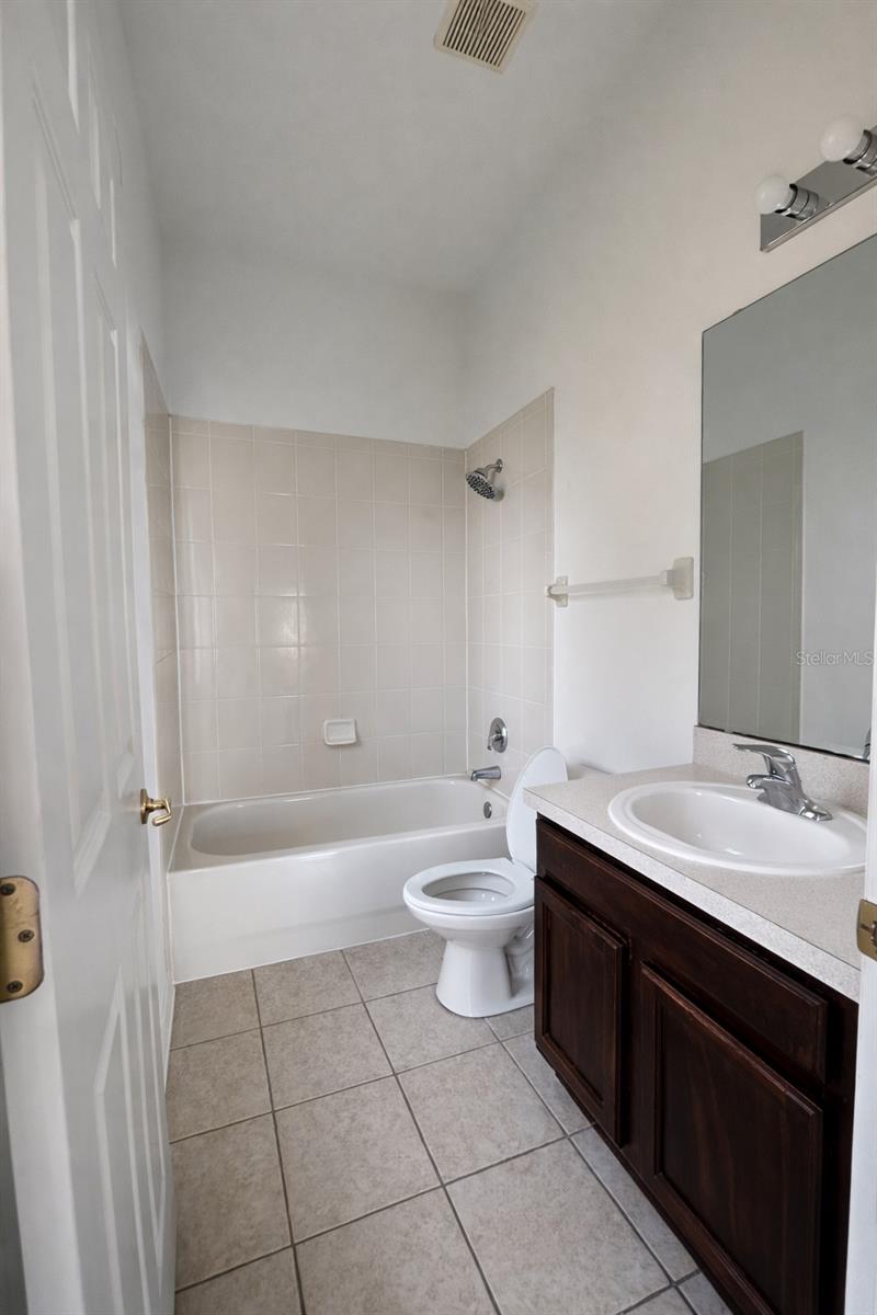 WESTFIELD III-PH A - Residential Lease