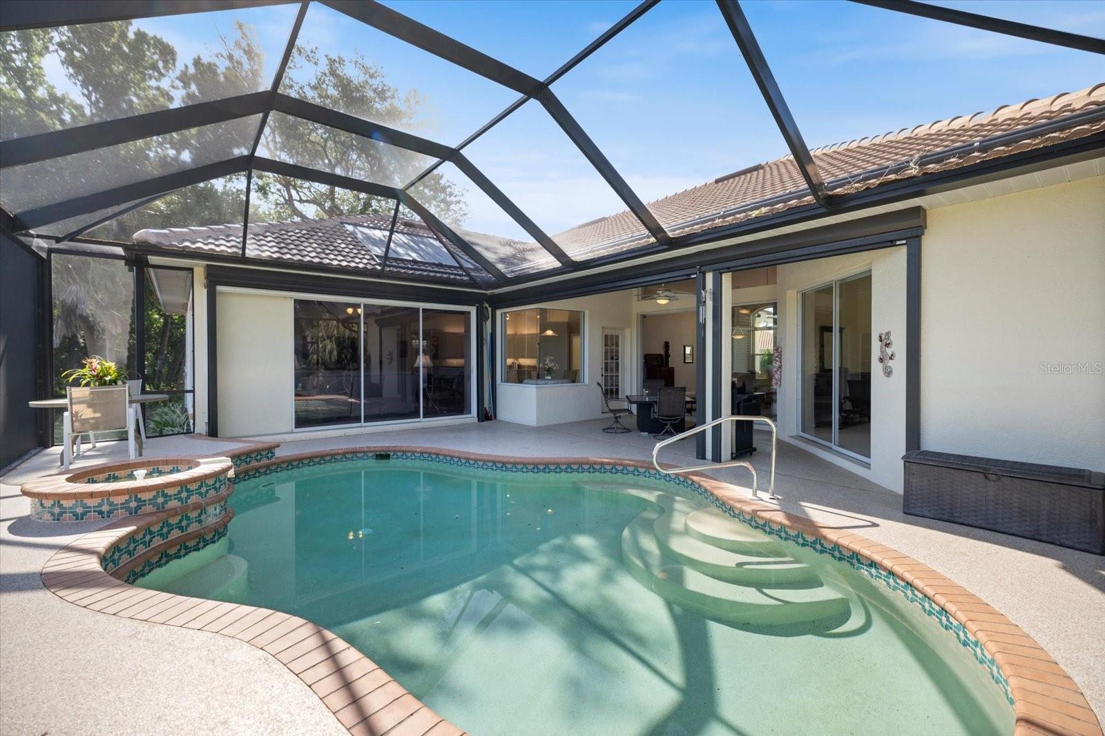 THE LAKES OF JACARANDA - Residential
