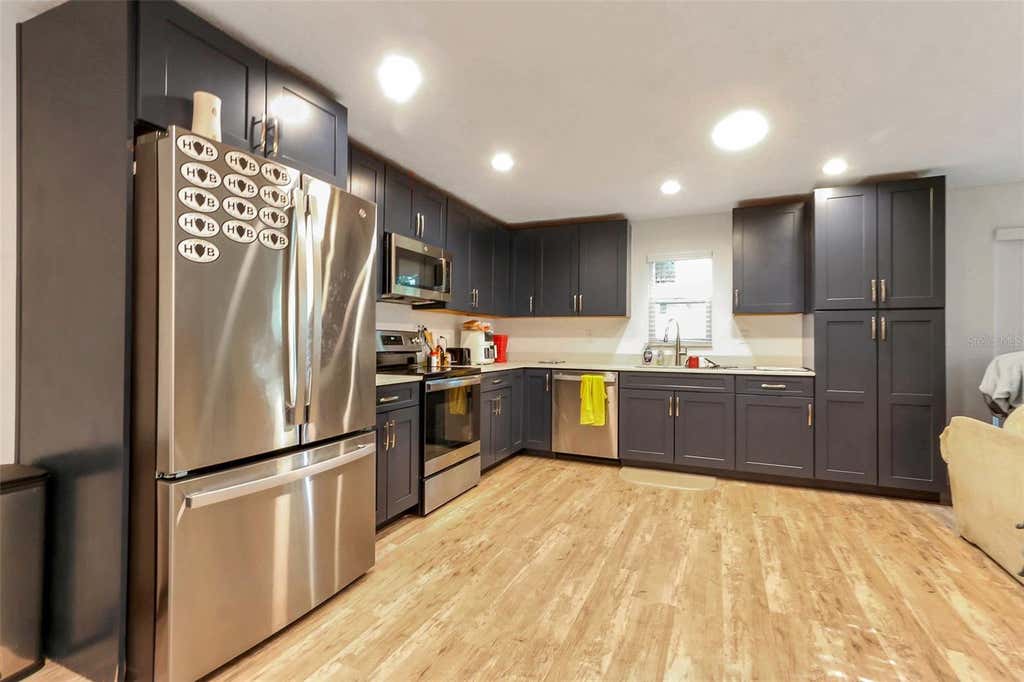Photo of 923 Oxford Street, Longwood, FL 32750 (MLS # O6418326)
