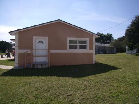 A home in SEMINOLE