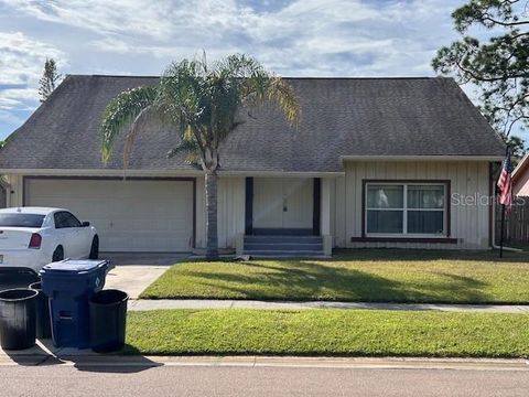 Photo of 2823 Wycombe Way, Palm Harbor, FL 34685 (MLS # TB8436184)