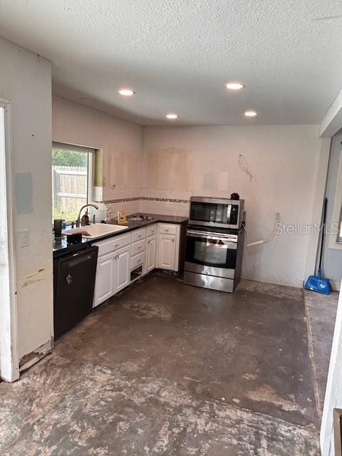 WINDMILL POINTE OF TARPON LAKE - UNIT THREE - Residential