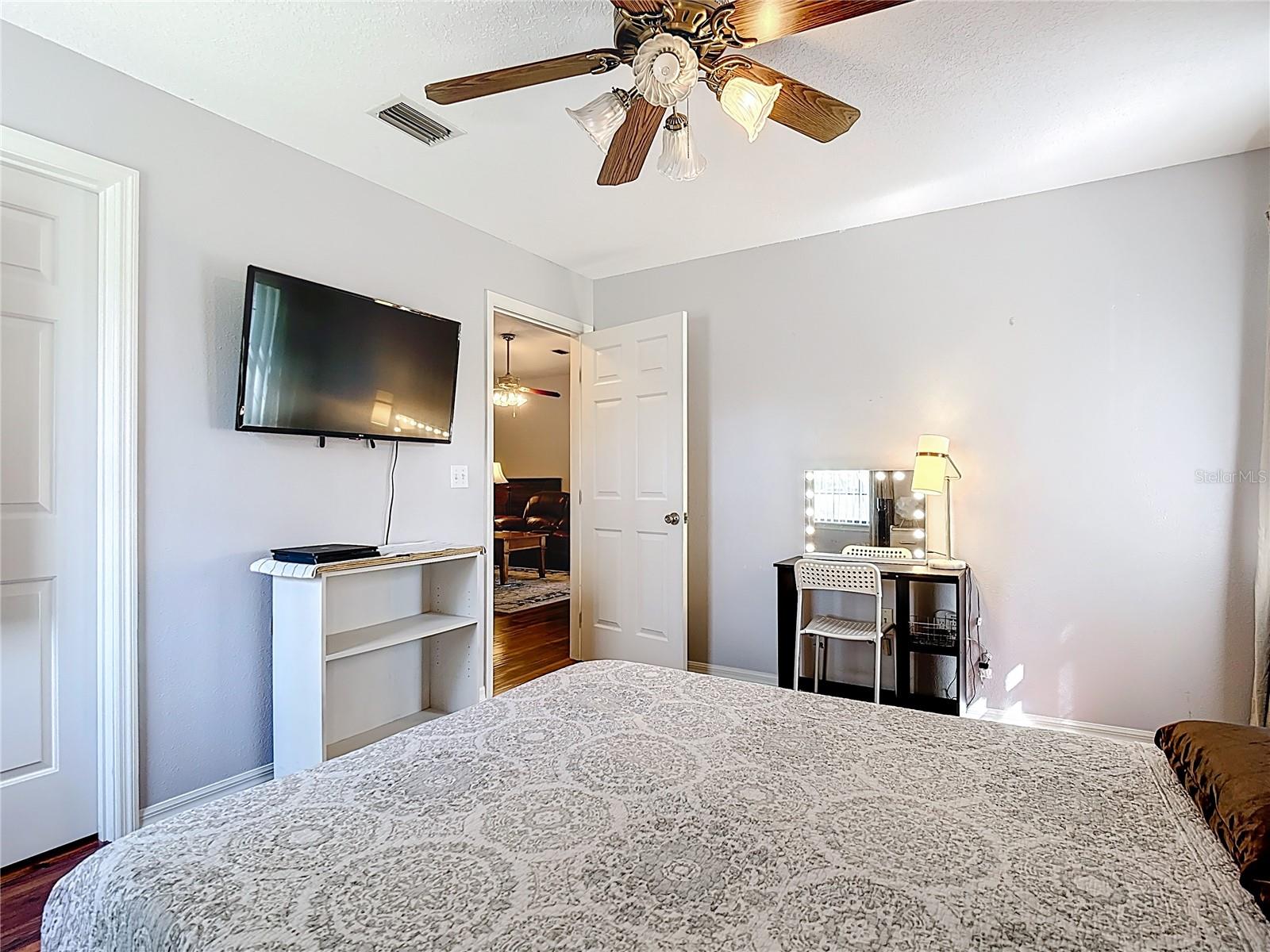 SPRING PINES - Residential