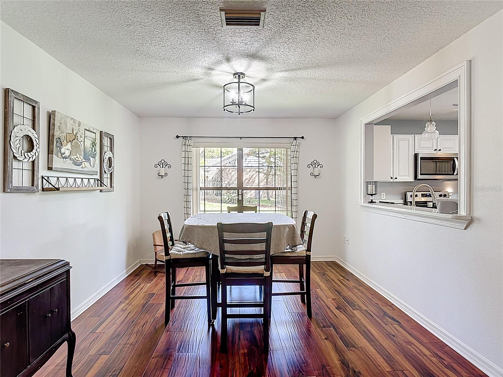 SPRING PINES - Residential