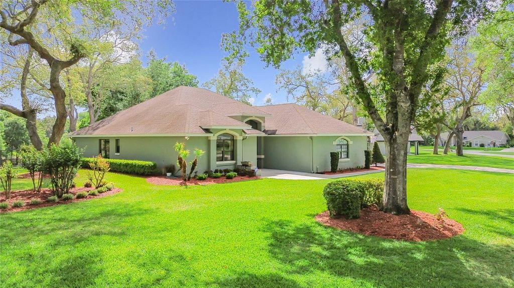 Photo of 3536 Pine Tree Loop, Haines City, FL 33844 (MLS # L4960719)