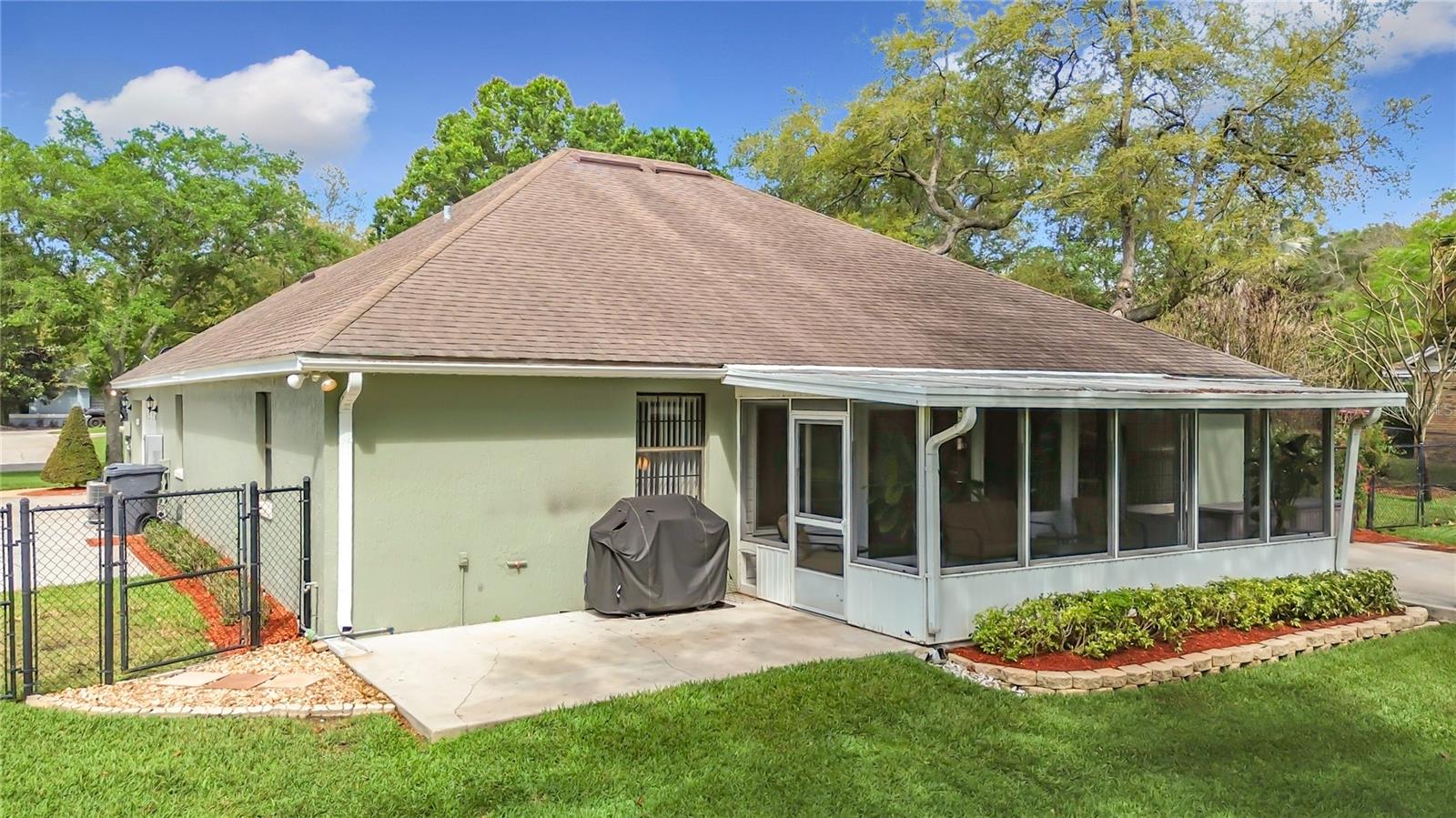 SPRING PINES - Residential