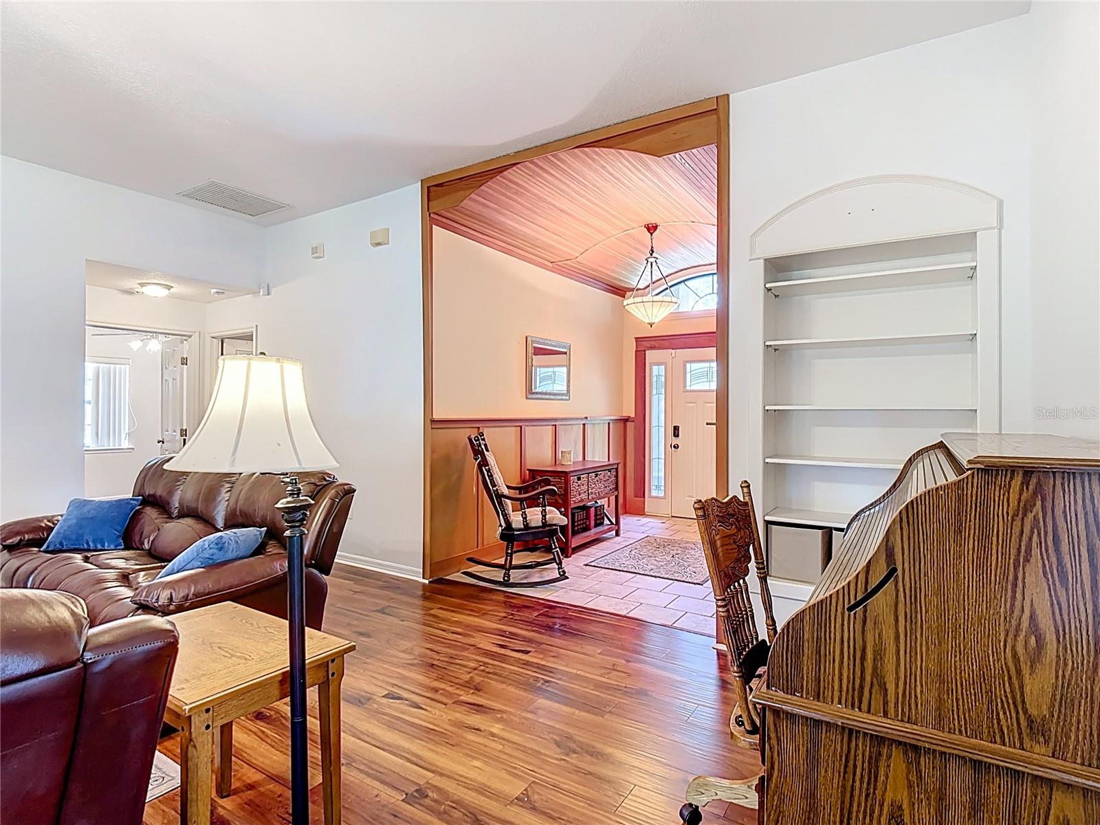 SPRING PINES - Residential