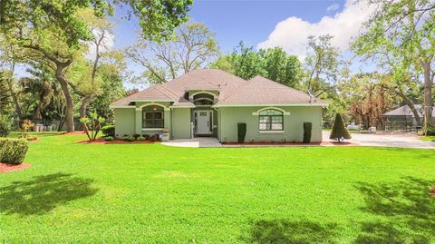 Photo of 3536 Pine Tree Loop, Haines City, FL 33844 (MLS # L4960719)