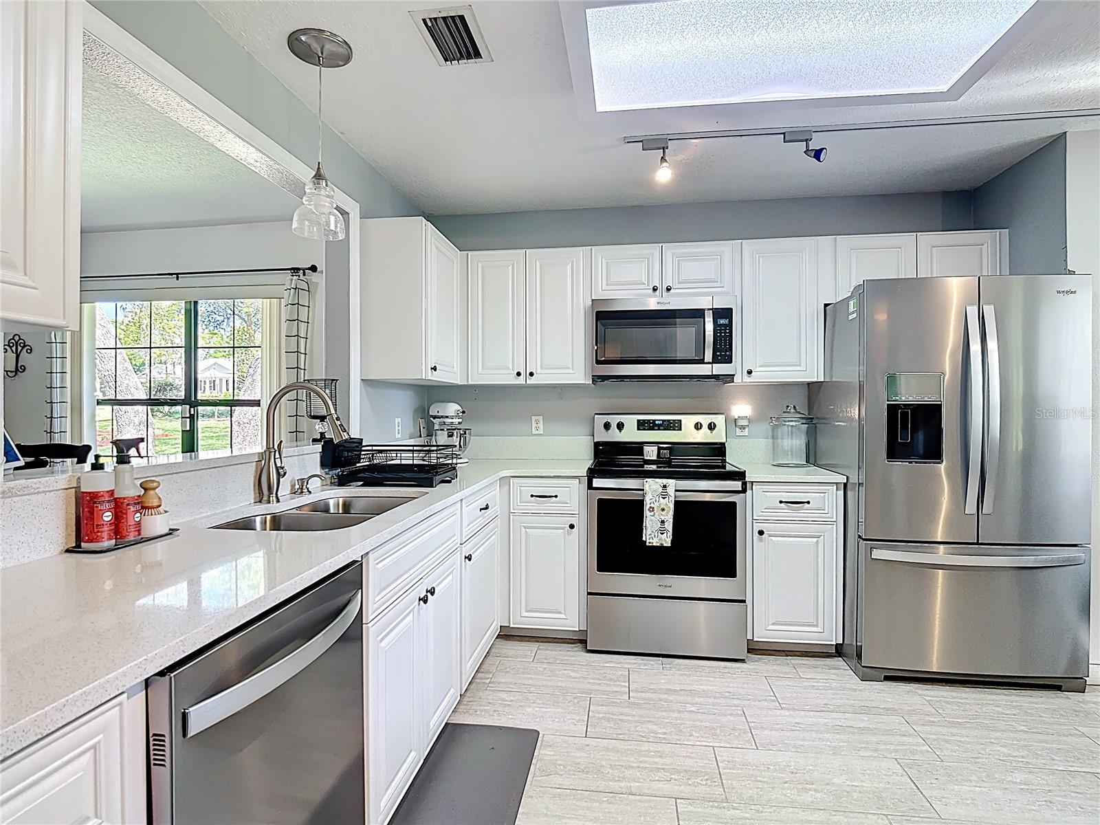 SPRING PINES - Residential