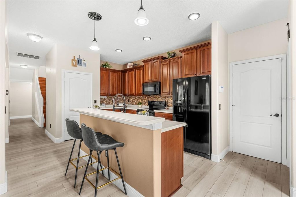 Photo of 555 Carey Way, Orlando, FL 32825 (MLS # O6367959)